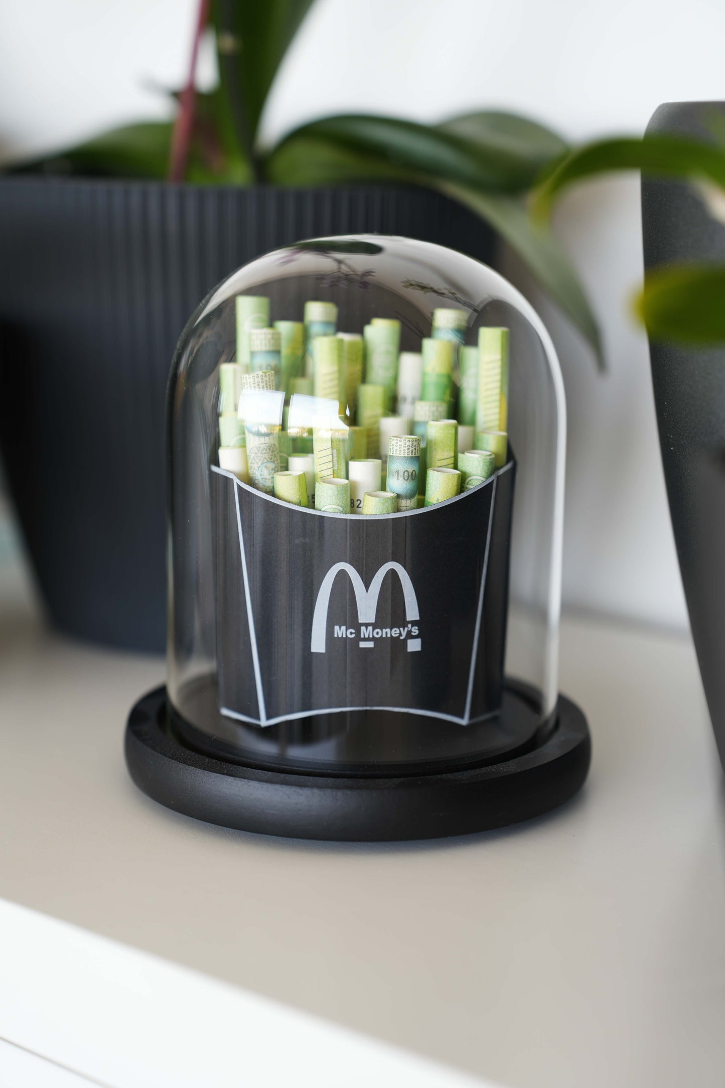Mc Money's