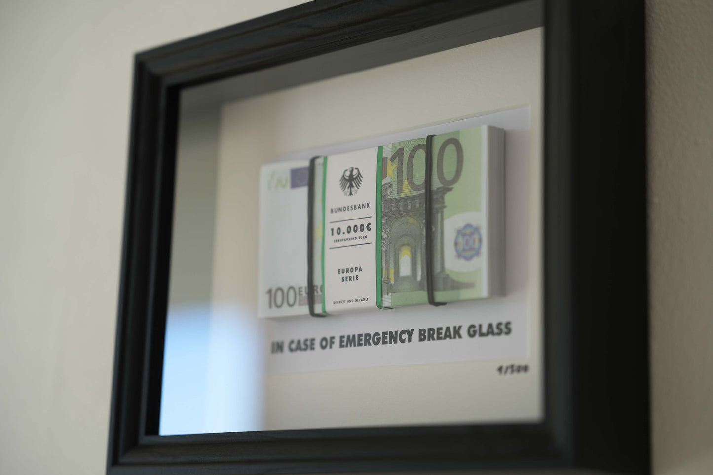 100 Euro Emergency Frame