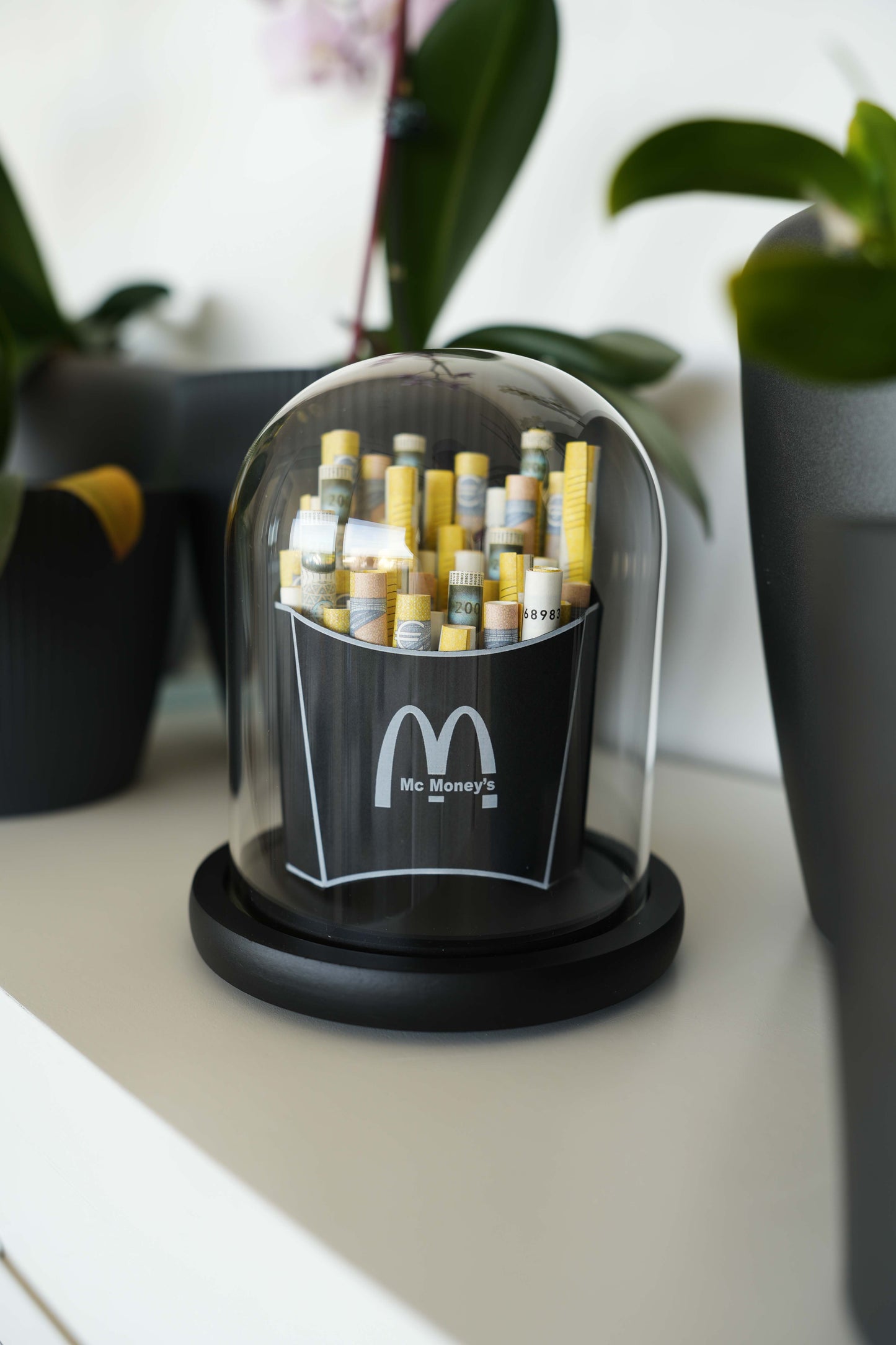 Mc Money's