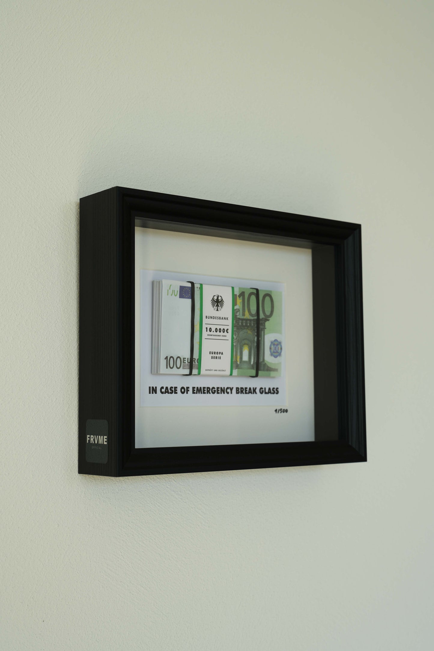 100 Euro Emergency Frame