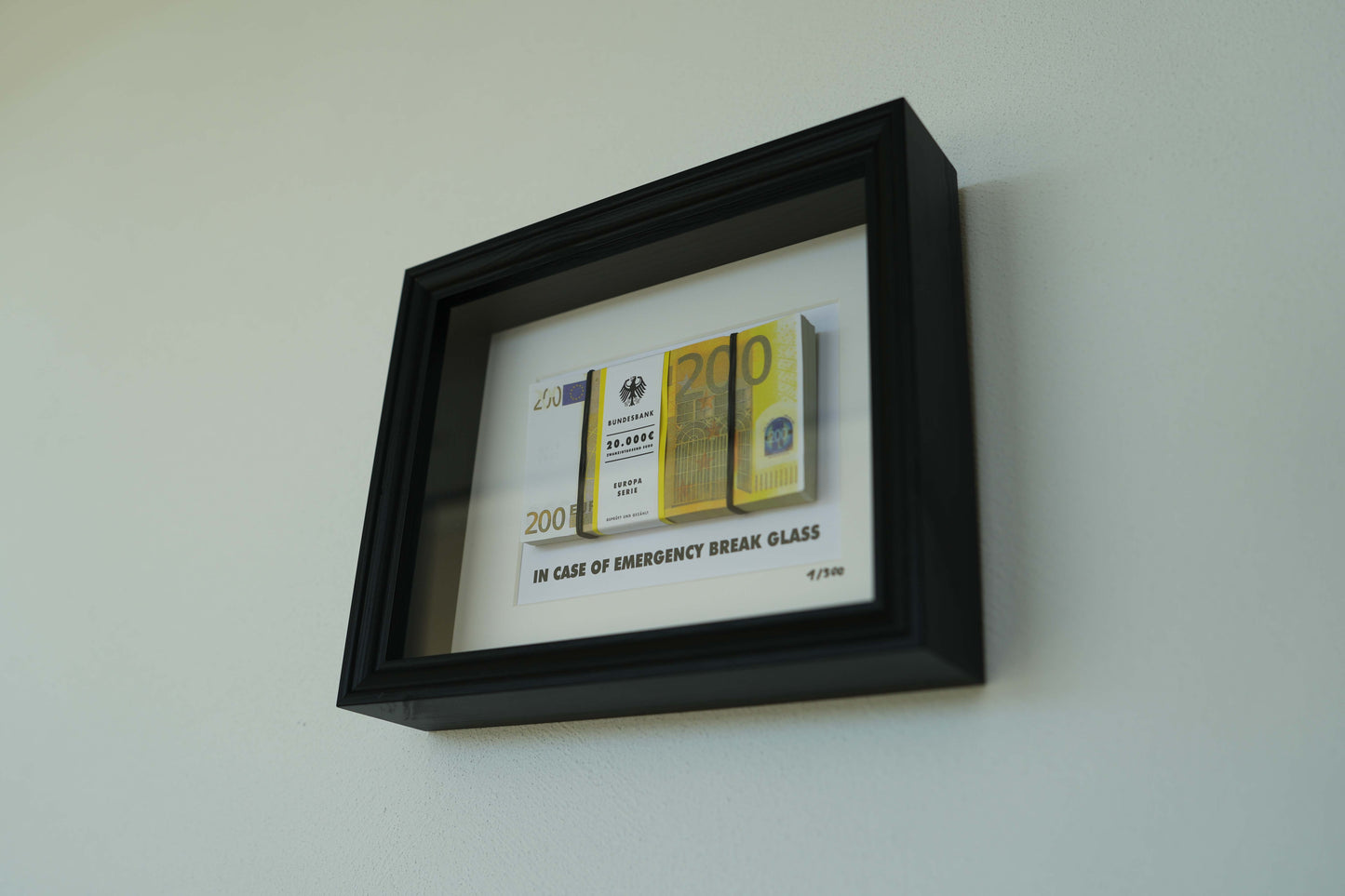 200 Euro Emergency Frame