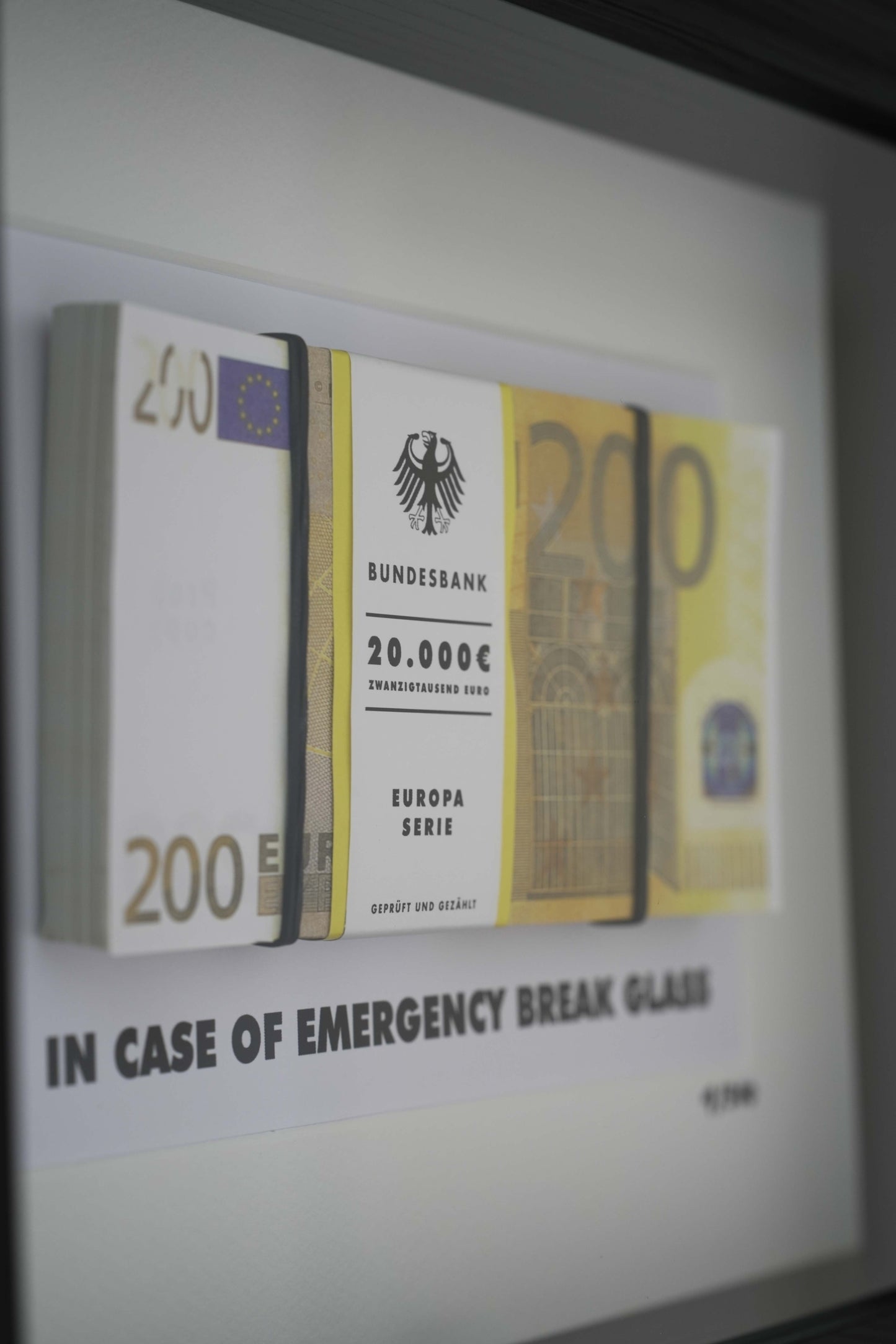 200 Euro Emergency Frame
