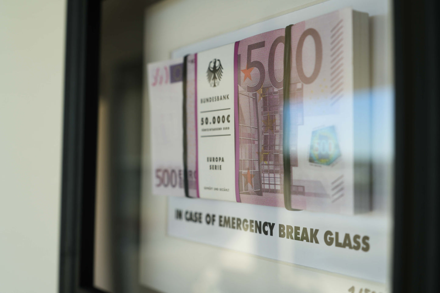 500 Euro Emergency Frame